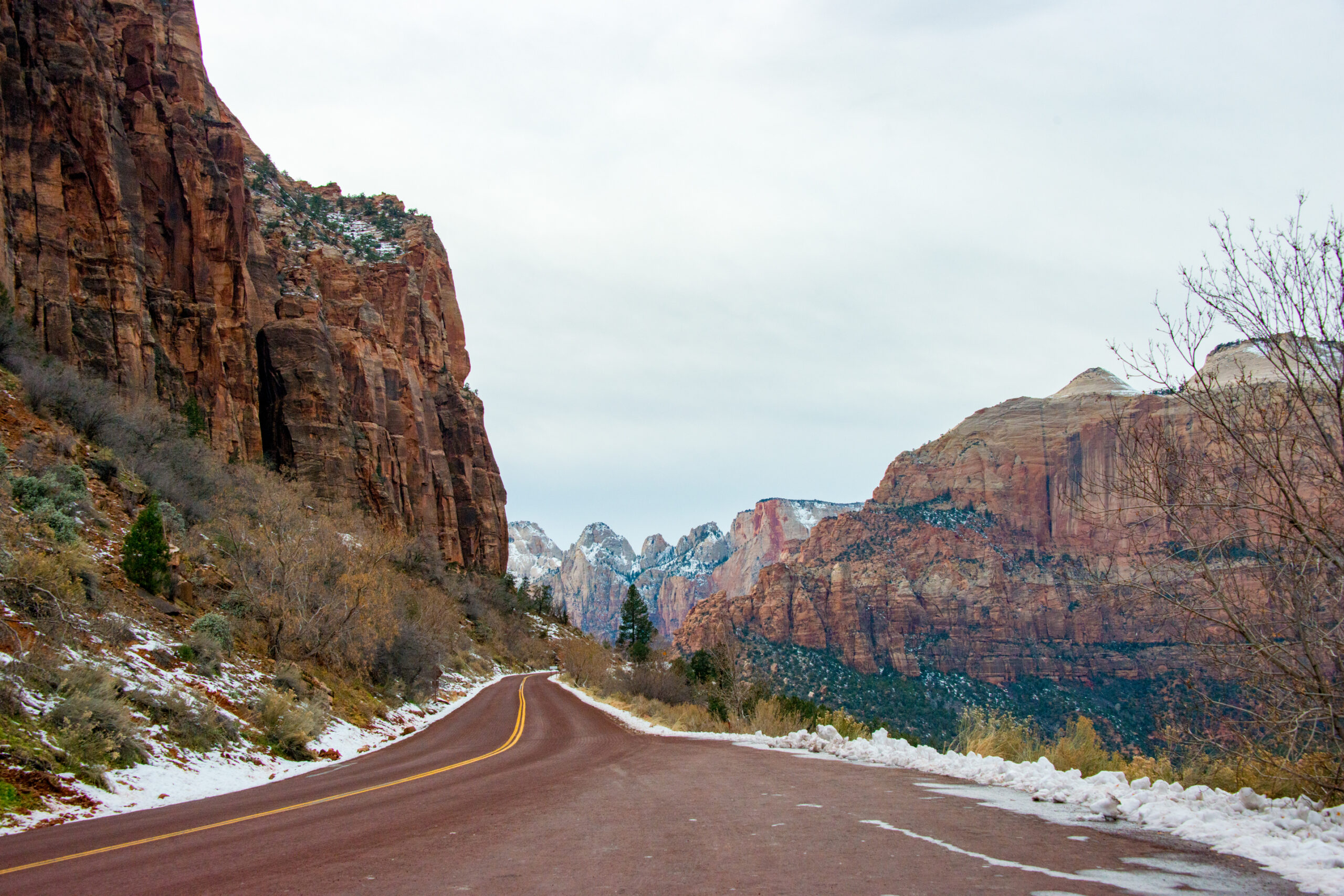 How to Stay Safe and Comfortable When Boondocking in Winter