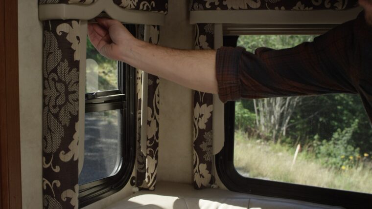 How to Conserve Power When RVing [Togo RV]