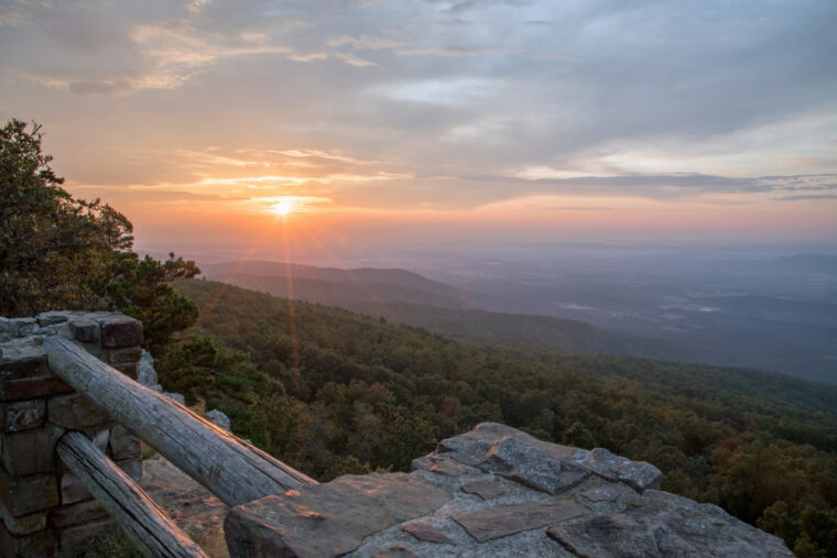 Video: Guide to Arkansas State Parks