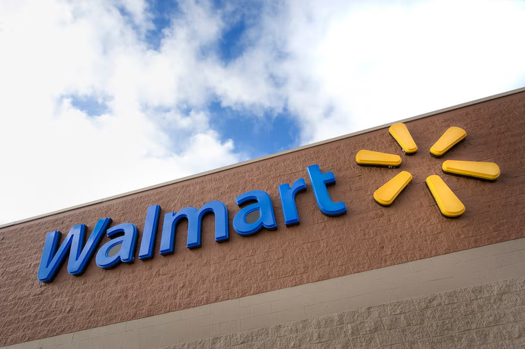 Walmart Overnight Parking: How to Find RV-Friendly Stores and Know Before You Go
